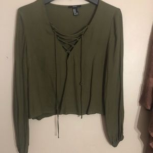 Criss cross long sleeve crop top